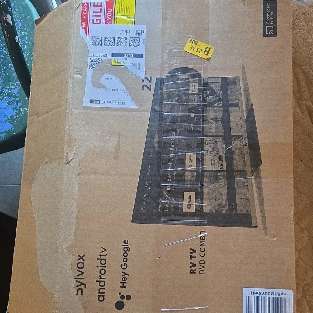 Sylvox 22" Smart RV TV DVD Combo - Picture 2 of 4